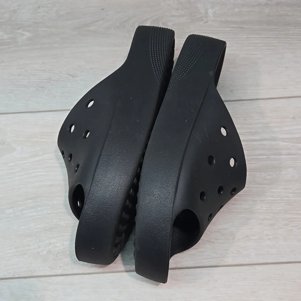 Crocs Women Iconic Comfort Classic Platform Sandals shoes sz 7